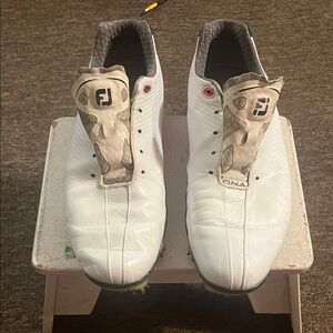 FootJoy Men's White and Gray Athletic Shoes